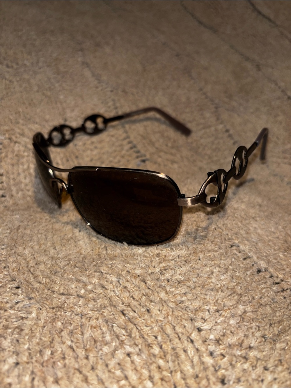 Escape Gun Metal Heart Cut Out Chain Link Temple Sunglasses